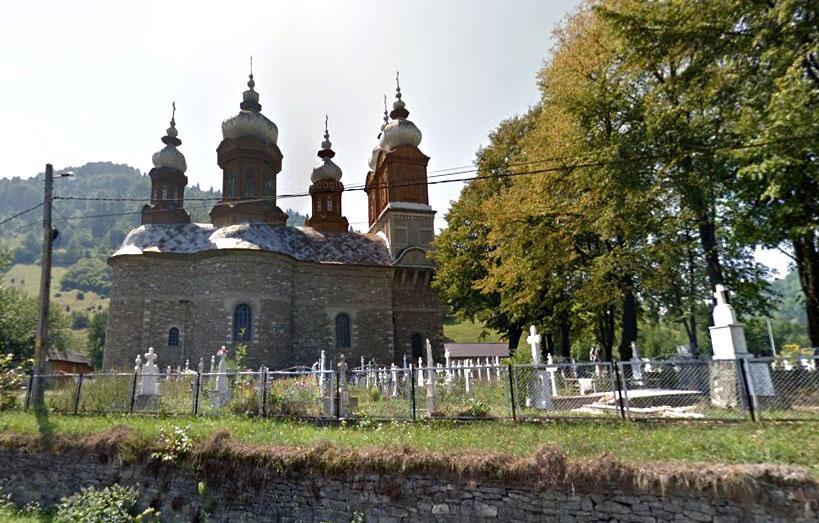 Biserica - vedere exterioară